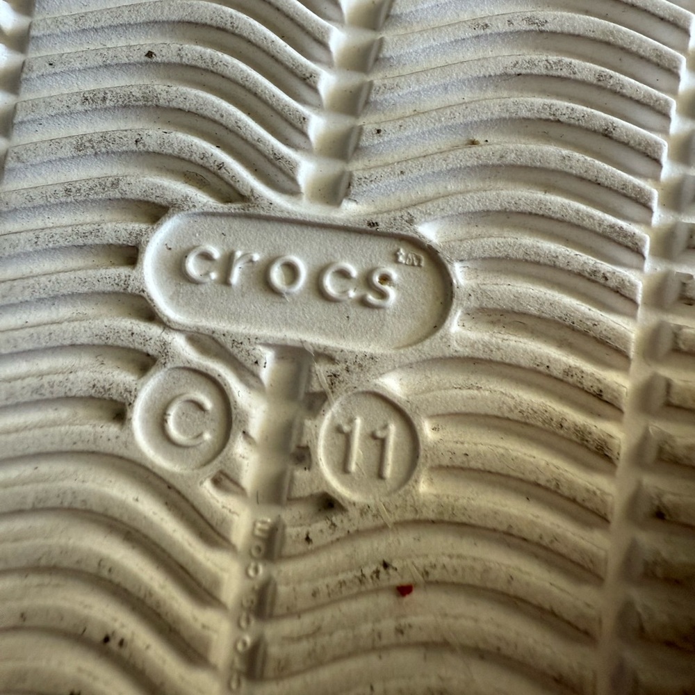 CROCS Mickey Off Court Clogs - Picture 7 of 9